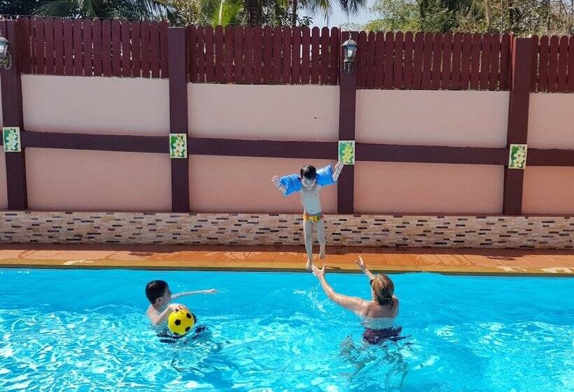 Thongbay Guesthouse