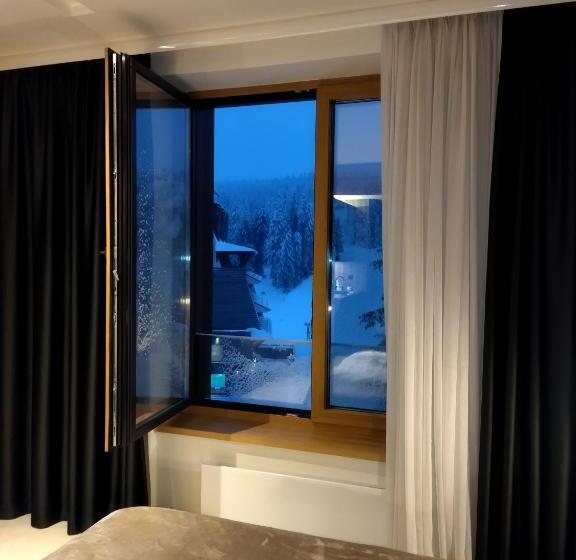 Family Apart Woodside