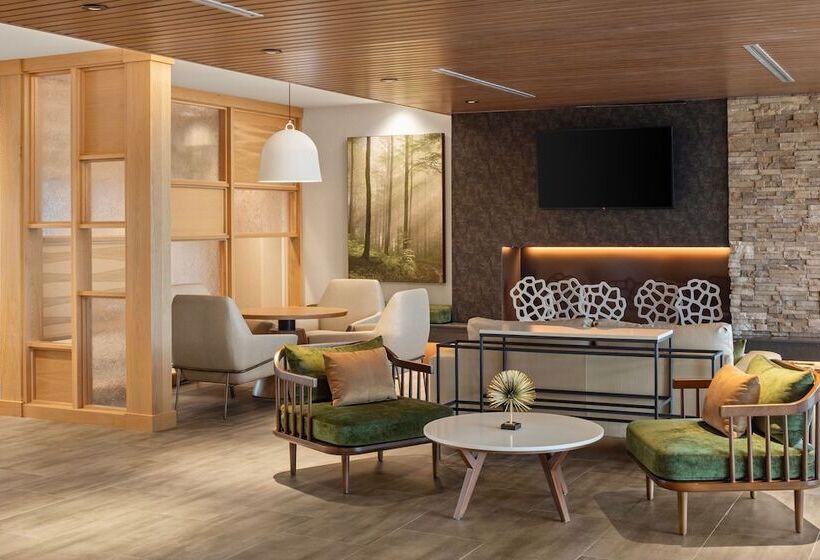 هتل Fairfield By Marriott Inn & Suites Yankton