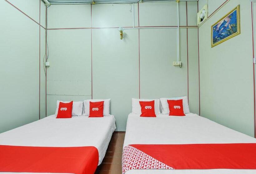 هتل Oyo 90627 Pulau Ketam Inn