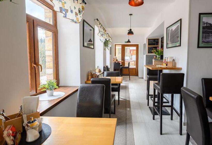 پانسیون Penzion Zámeček