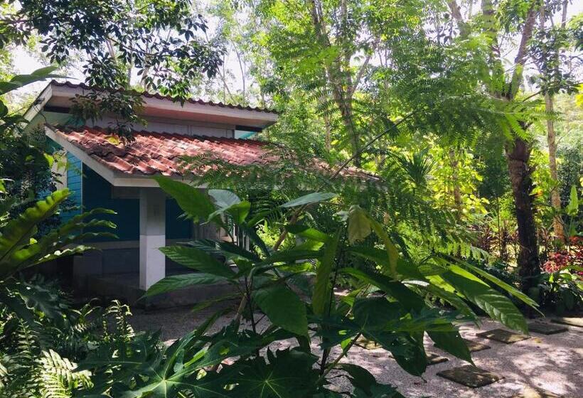 هتل Baansuan Suksangob Farm Stay