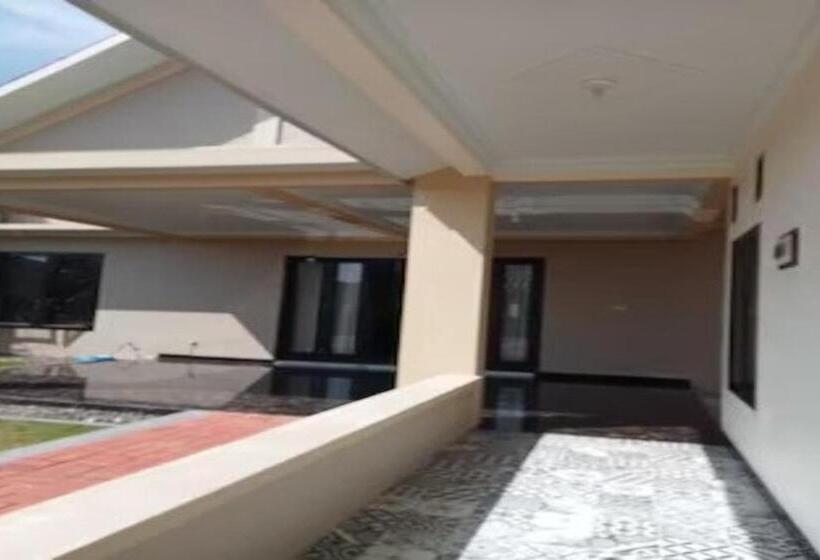 هتل Express O 91708 Rumah Sriwijaya 12a Syariah
