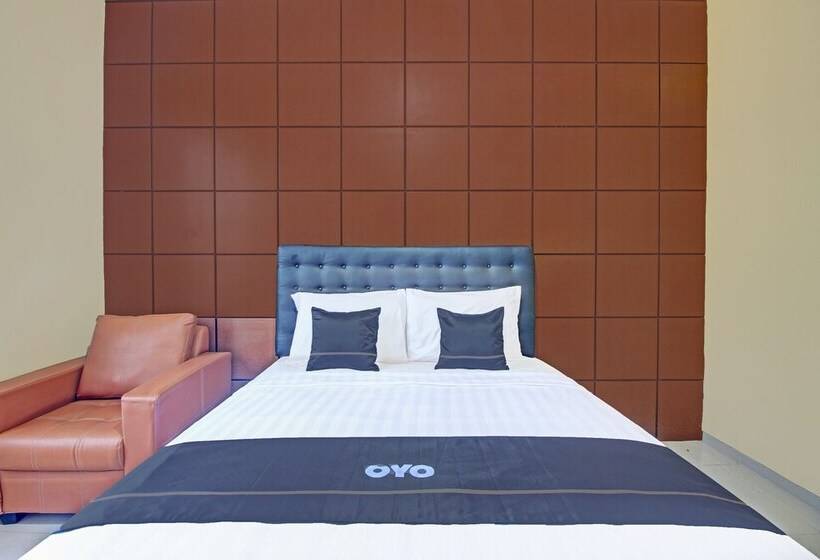 هتل Collection O 91666 Meyli Guesthouse