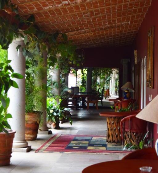 فندق El Mesón De Doña Josefina