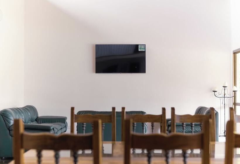 هتل Chalet La Sofia By Majuva