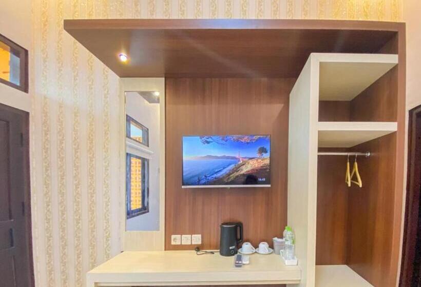 هتل Reddoorz Plus At Orange Diponogoro Palangkaraya