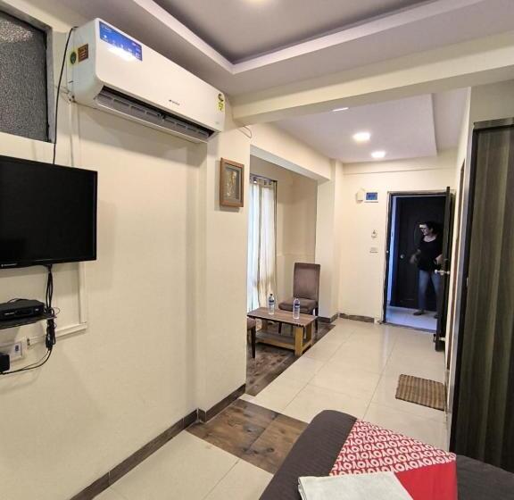 בית מלון כפרי Phoenix,panvel