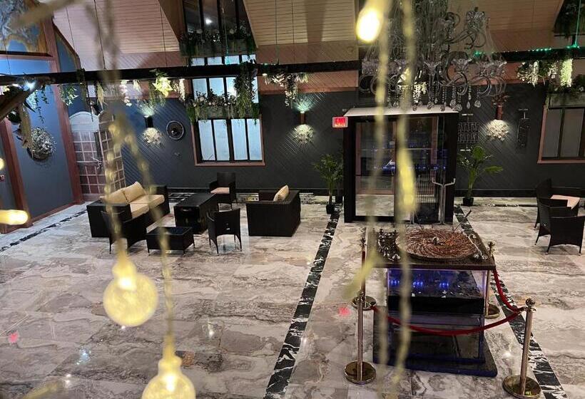 هتل Rosewood Garden