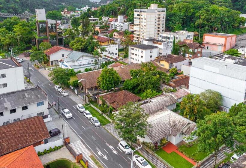فندق Blumenau Tower By Castelo Itaipava