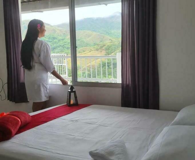 هتل Miradores D Alessandra