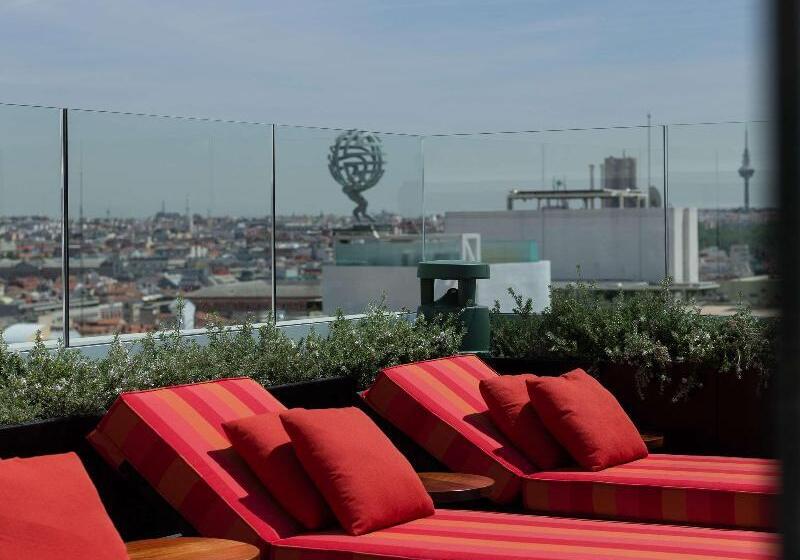 هتل Montera Madrid, Curio Collection By Hilton