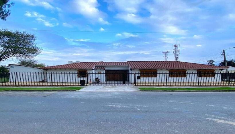 هتل Niza Colonial