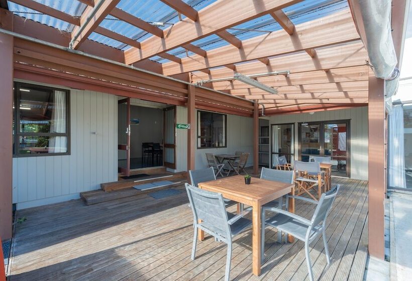 הוסטל Te Anau Central Backpackers