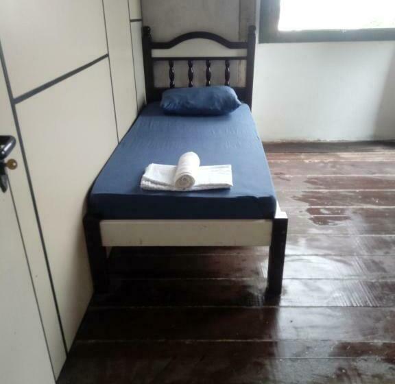 Hostel L B