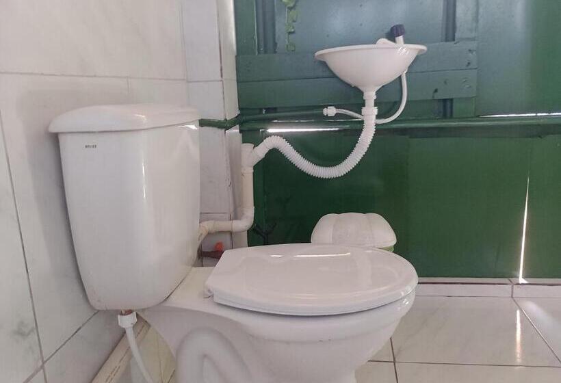 Hostel L B