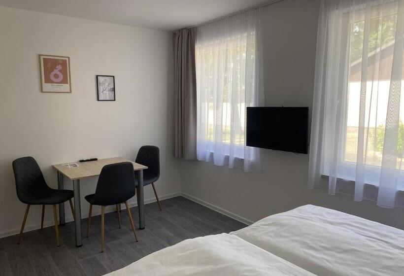 Ea Hotel Kraskov