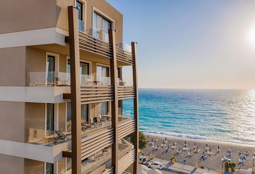 ホテル Bellevue On The Beach Suites