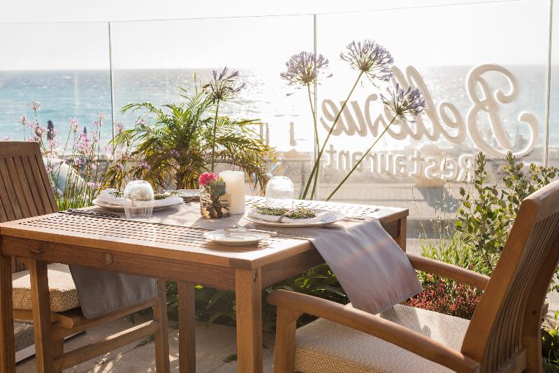 ホテル Bellevue On The Beach Suites