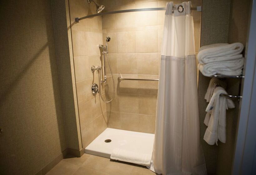 בית מלון כפרי Best Western Plus Service Inn & Suites