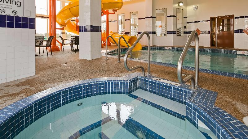 בית מלון כפרי Best Western Plus Service Inn & Suites