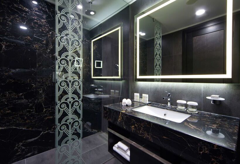 Doubletree By Hilton Hotel Minsk