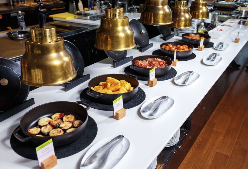 Doubletree By Hilton Hotel Minsk