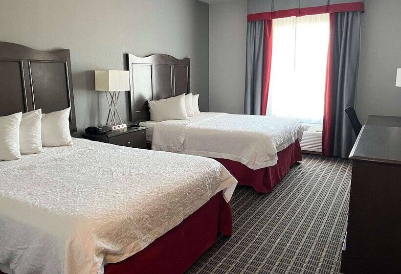 호텔 Quality Inn & Suites