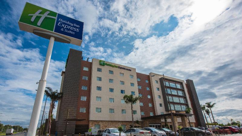 هتل Holiday Inn Express And Suites Celaya, An Ihg