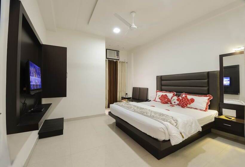 בית מלון כפרי Madhushrie