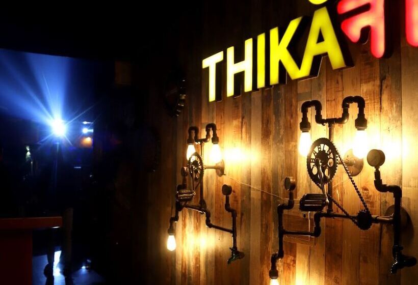 בית מלון כפרי Madhushrie