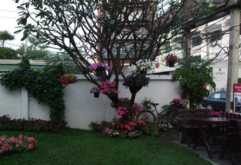 בית מלון כפרי Rachamankha Flora House