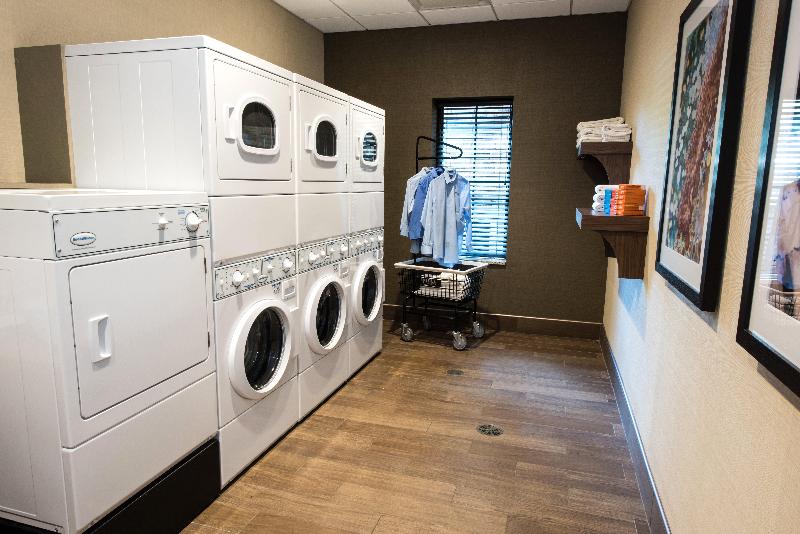 בית מלון כפרי Staybridge Suites Albany Wolf Rd Colonie Center, An Ihg