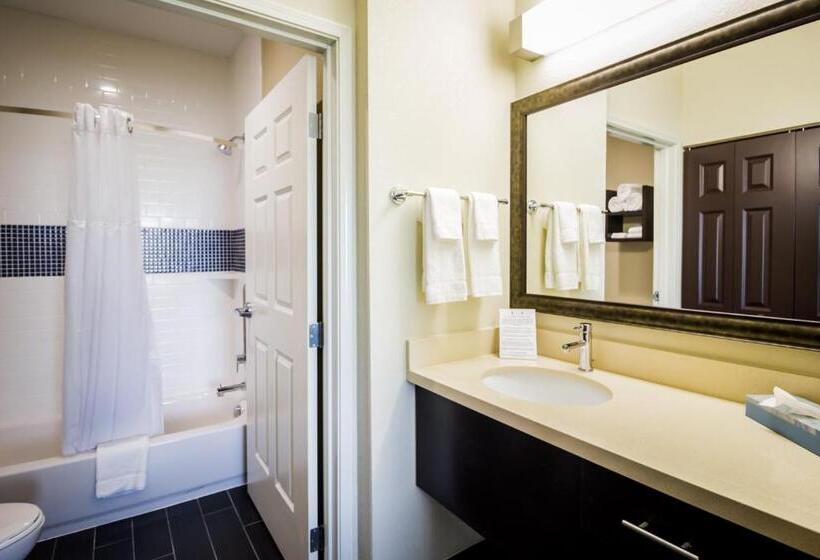 בית מלון כפרי Staybridge Suites Plano   Legacy West Area, An Ihg