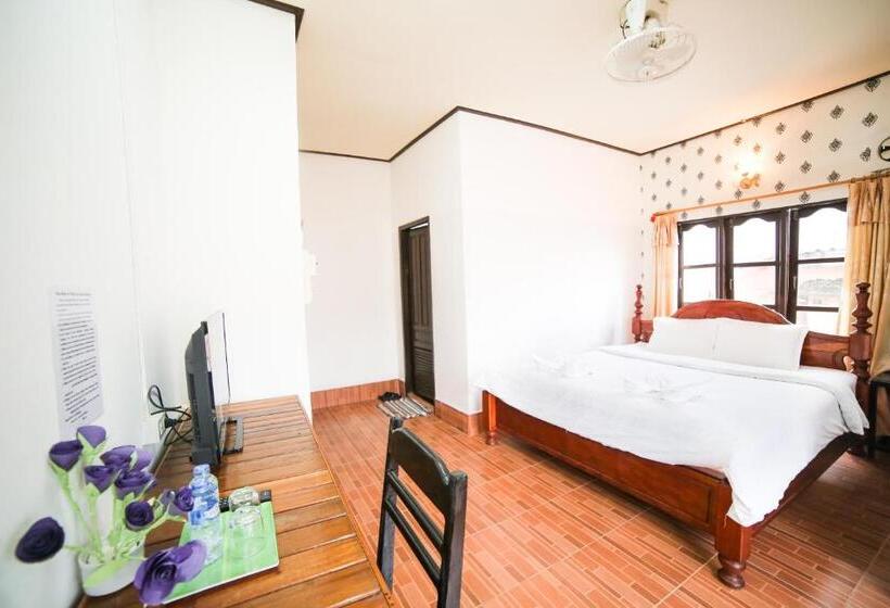 پانسیون Maylay Guesthouse