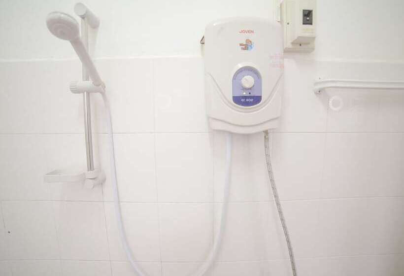 پانسیون Maylay Guesthouse