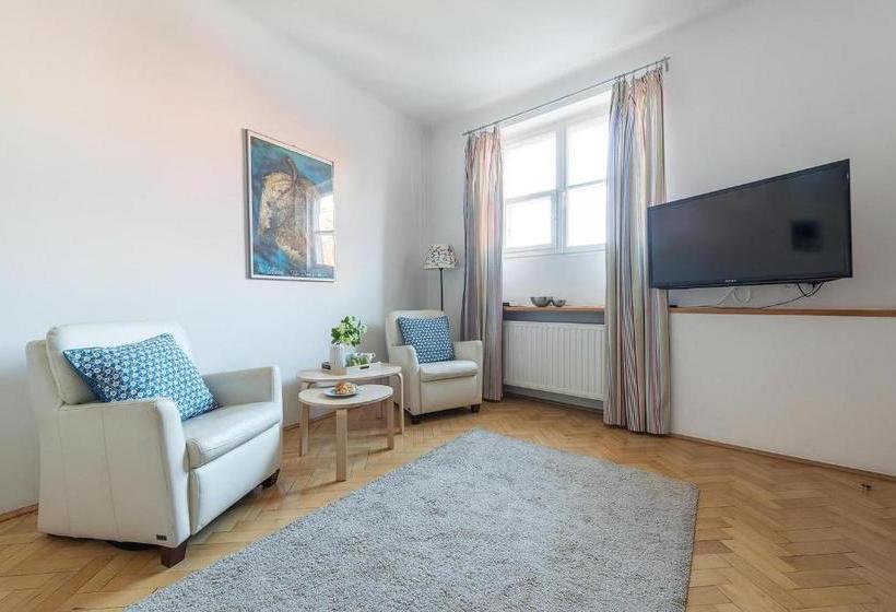 P&o Apartments Stara