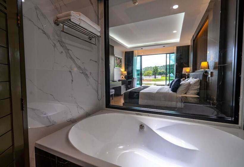 هتل Pim Pool Villa Nan