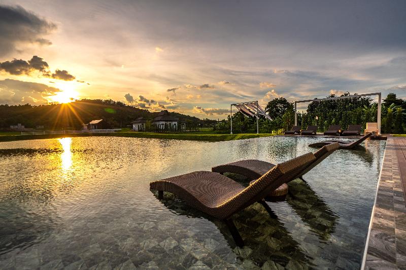 هتل Pim Pool Villa Nan