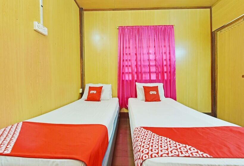 هتل Oyo 90595 Pelangi Beach Resort Cherating