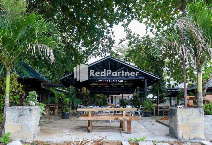هتل Sahabat Pantai Guest House Mitra Reddoorz