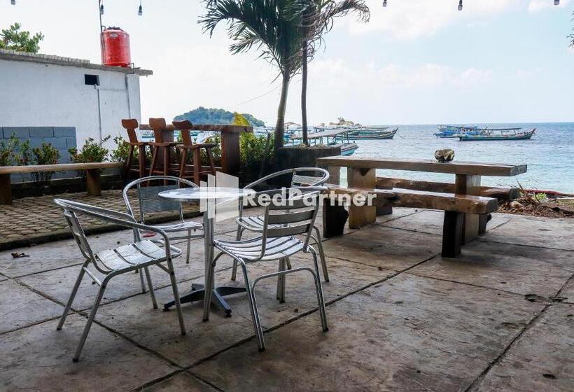 هتل Sahabat Pantai Guest House Mitra Reddoorz