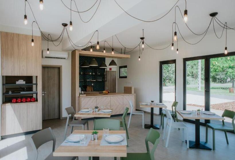 مبيت وإفطار Gyopár Lodge   Gyopárosfürdő