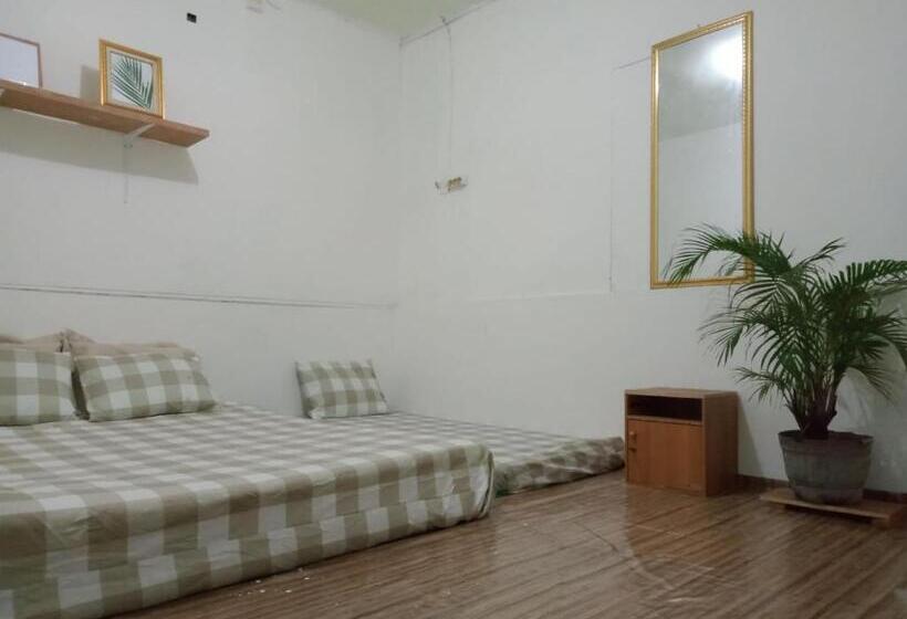 Lorent Hostel