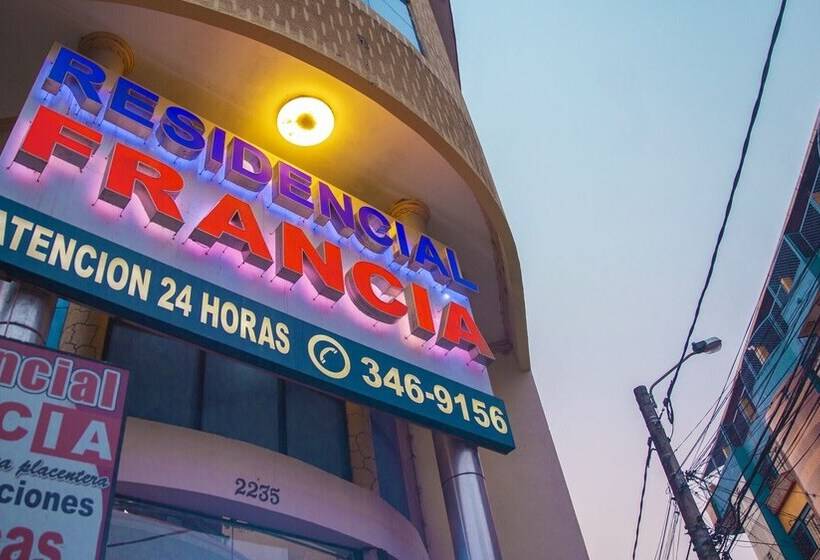 هاستل Residencial Francia