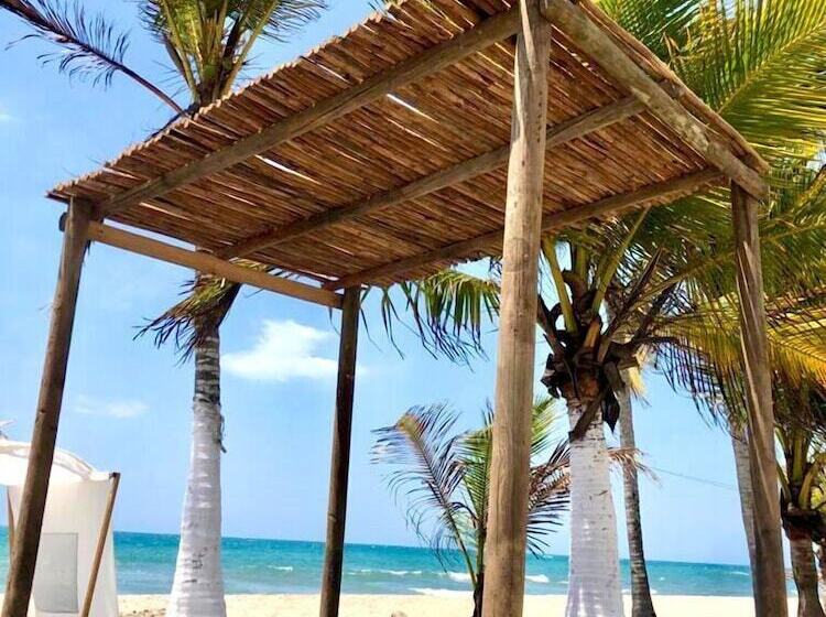 هتل Cabañas Bahia Azul