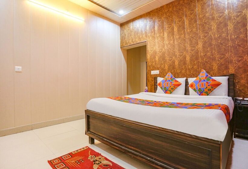 בית מלון כפרי Fabexpress Limewood