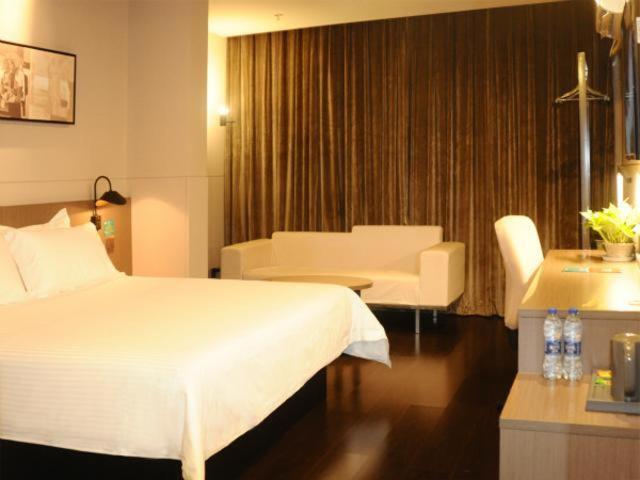Hôtel Jinjiang Inn Select Wuhan Tianhe Airport Branch