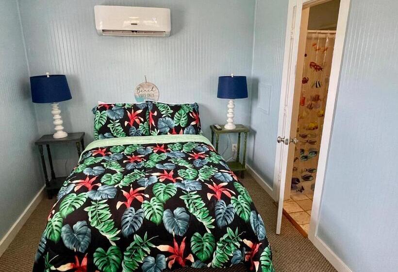 הוסטל Blue Dolphin Inn And Cottages