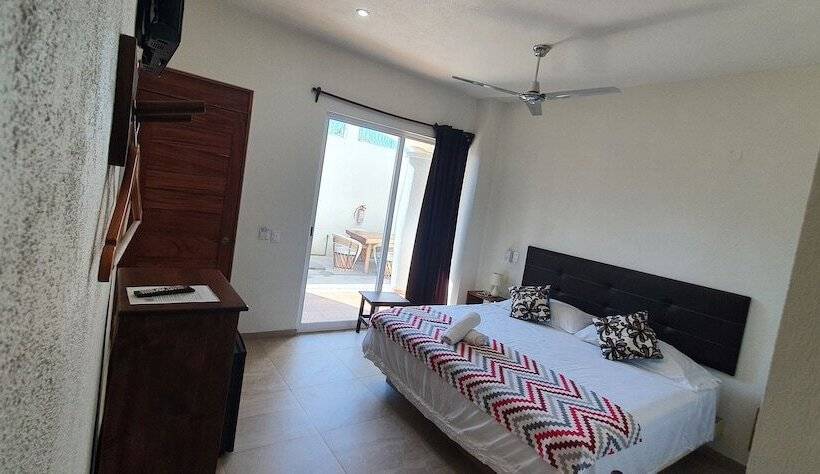 هتل Carri Surf Studio